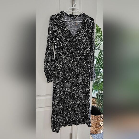 stradivarius Dresses & Skirts - Stradivarius Black With White Spots Women's Dress